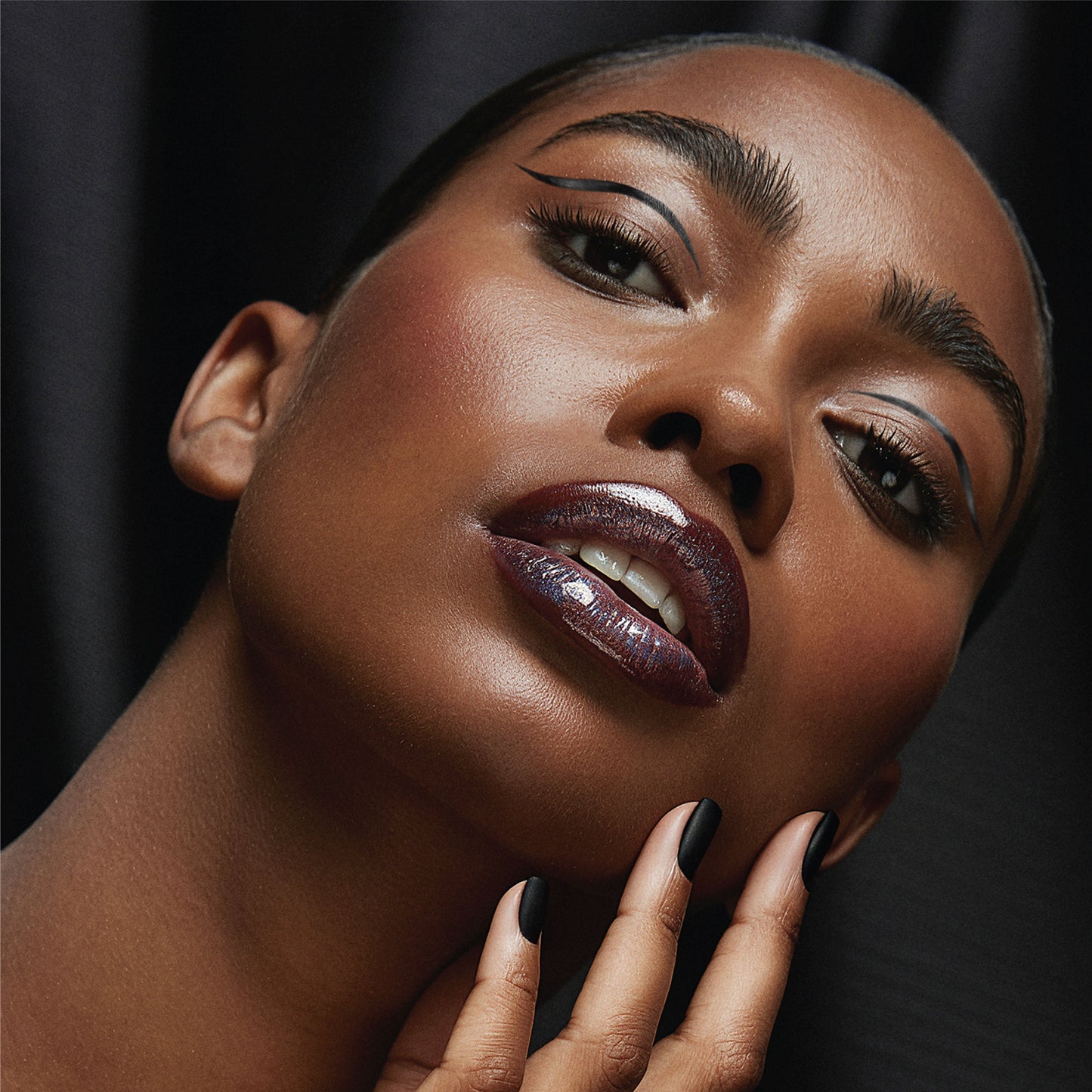 Onyx Wing Eyeliner