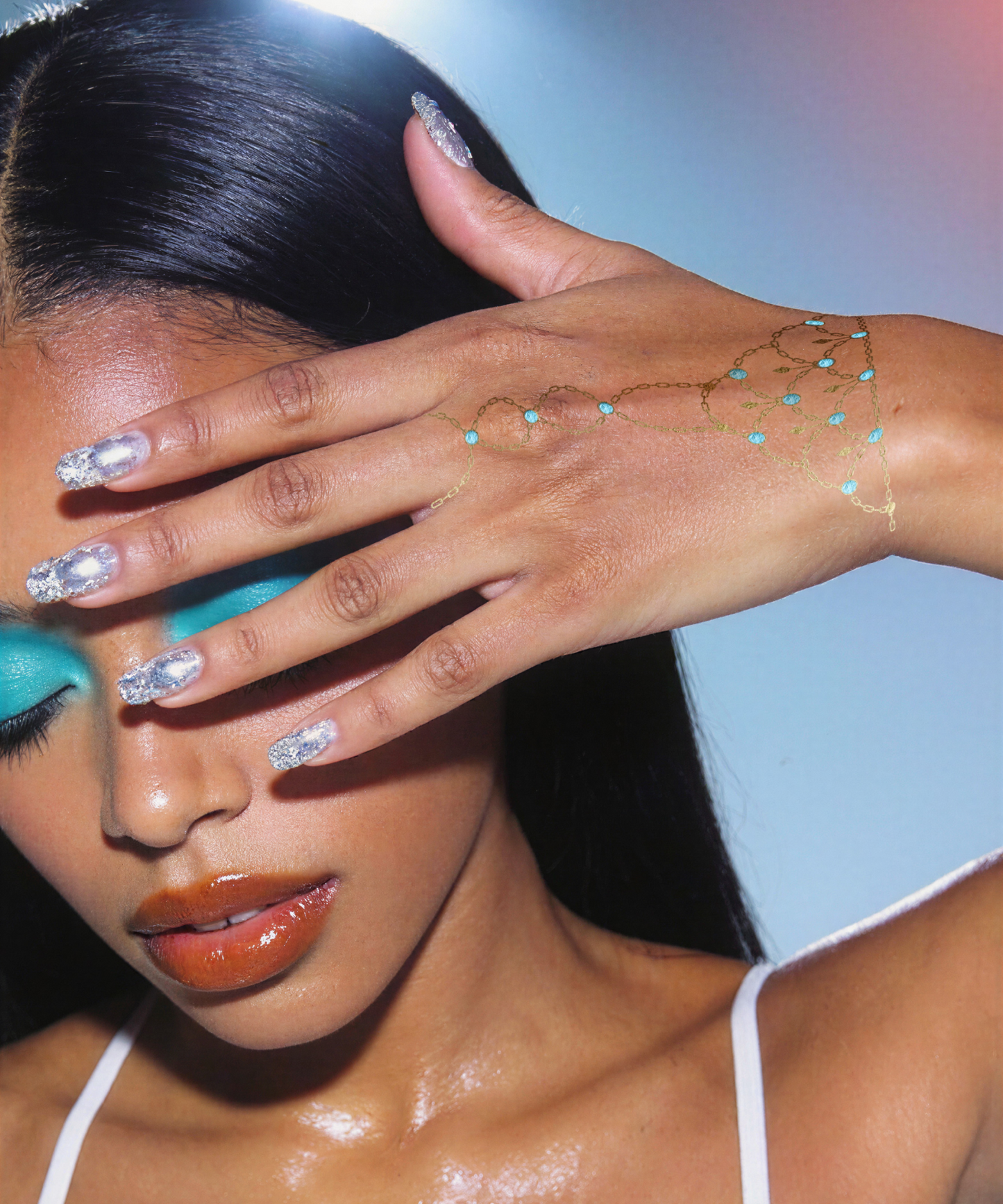 Scallop Hand Chain Bodybond